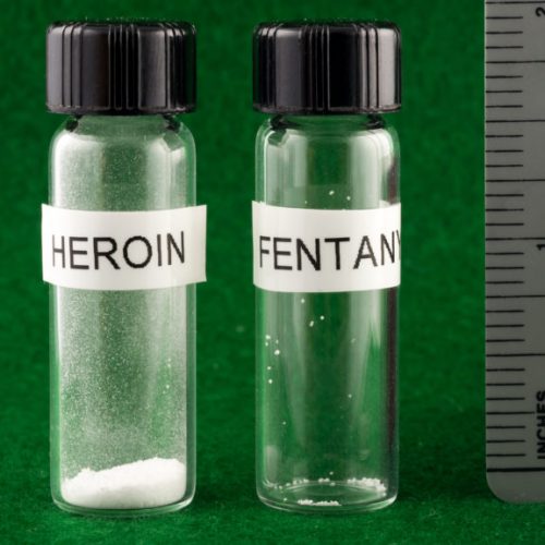 https://www.statnews.com/2016/09/29/why-fentanyl-is-deadlier-than-heroin/